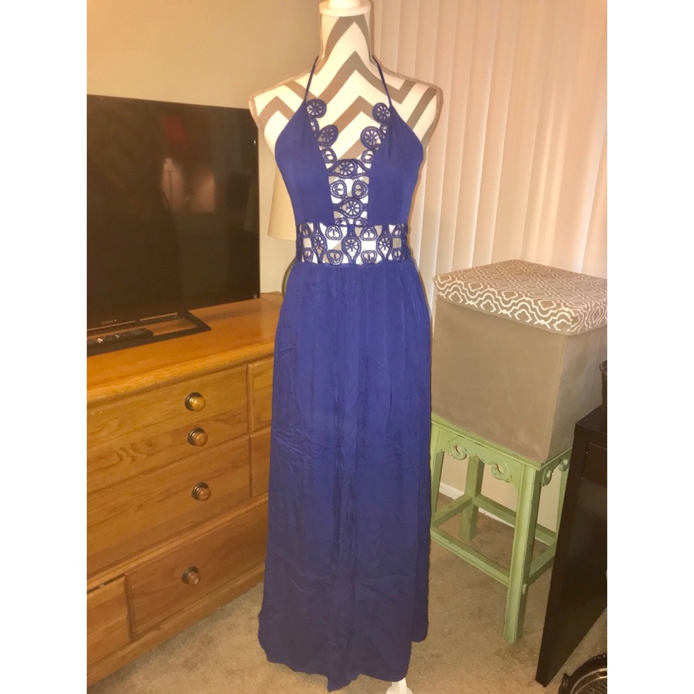 Backless dress with double front slits - Picture 2 of 6